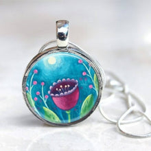 Load image into Gallery viewer, Medium Necklace «Moon and Flower»
