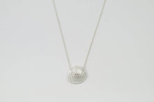 Load image into Gallery viewer, Cockle Shell Necklace
