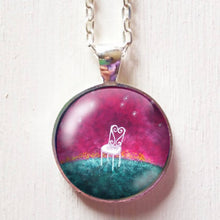 Load image into Gallery viewer, Pink Medium Necklace «Under the Stars »
