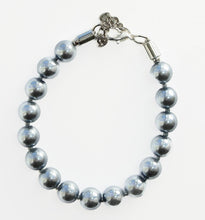 Load image into Gallery viewer, Classic Pearl Bracelet (Various Colours)
