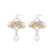 Load image into Gallery viewer, &quot;Nymph Pearl&quot; gold/silver chainmaille &amp; pearls earrings
