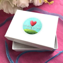 Load image into Gallery viewer, Medium Heart Necklace « Be Mine »
