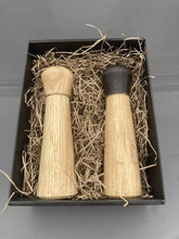Load image into Gallery viewer, Luxury Salt &amp; Pepper Mill Gift Set
