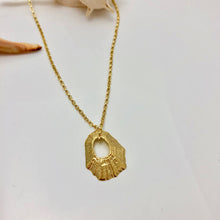 Load image into Gallery viewer, Hollow Limpet Shell Necklace
