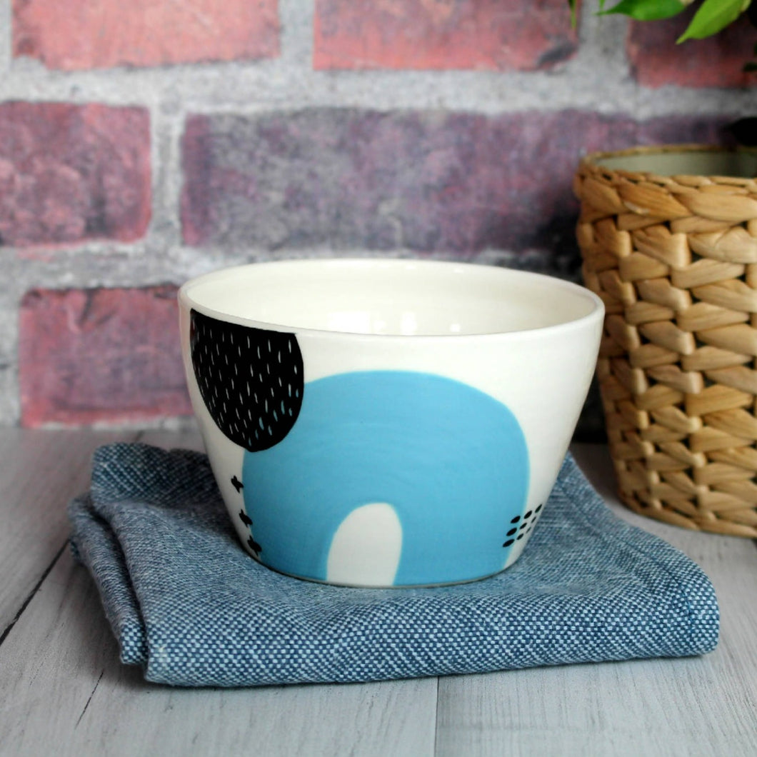Maka Ceramics - Cereal Bowl (Choose from blue or pink)