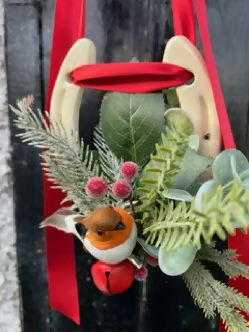 Christmas Robins gifts , Christmas foliage and lucky irish horse shoe