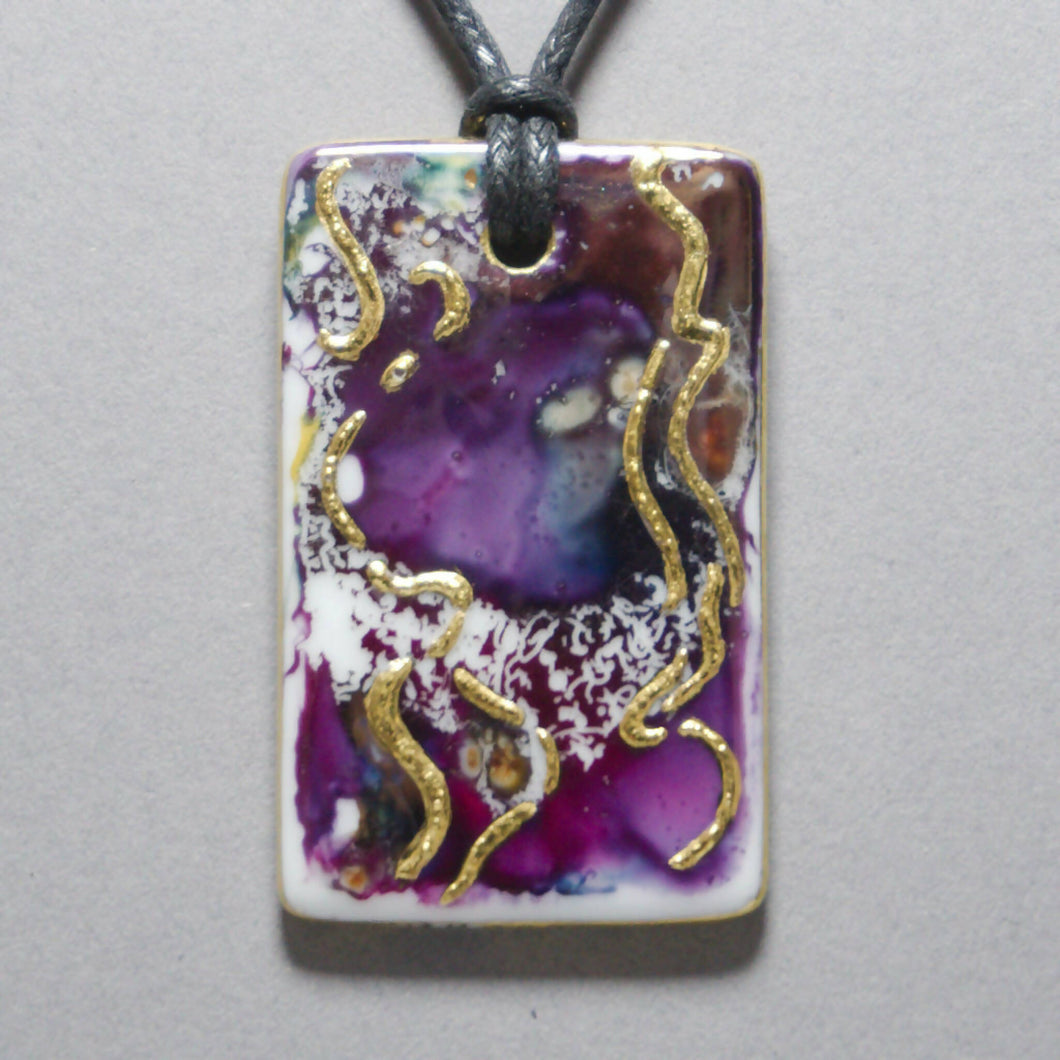 Oblong pendant in violet and crimson