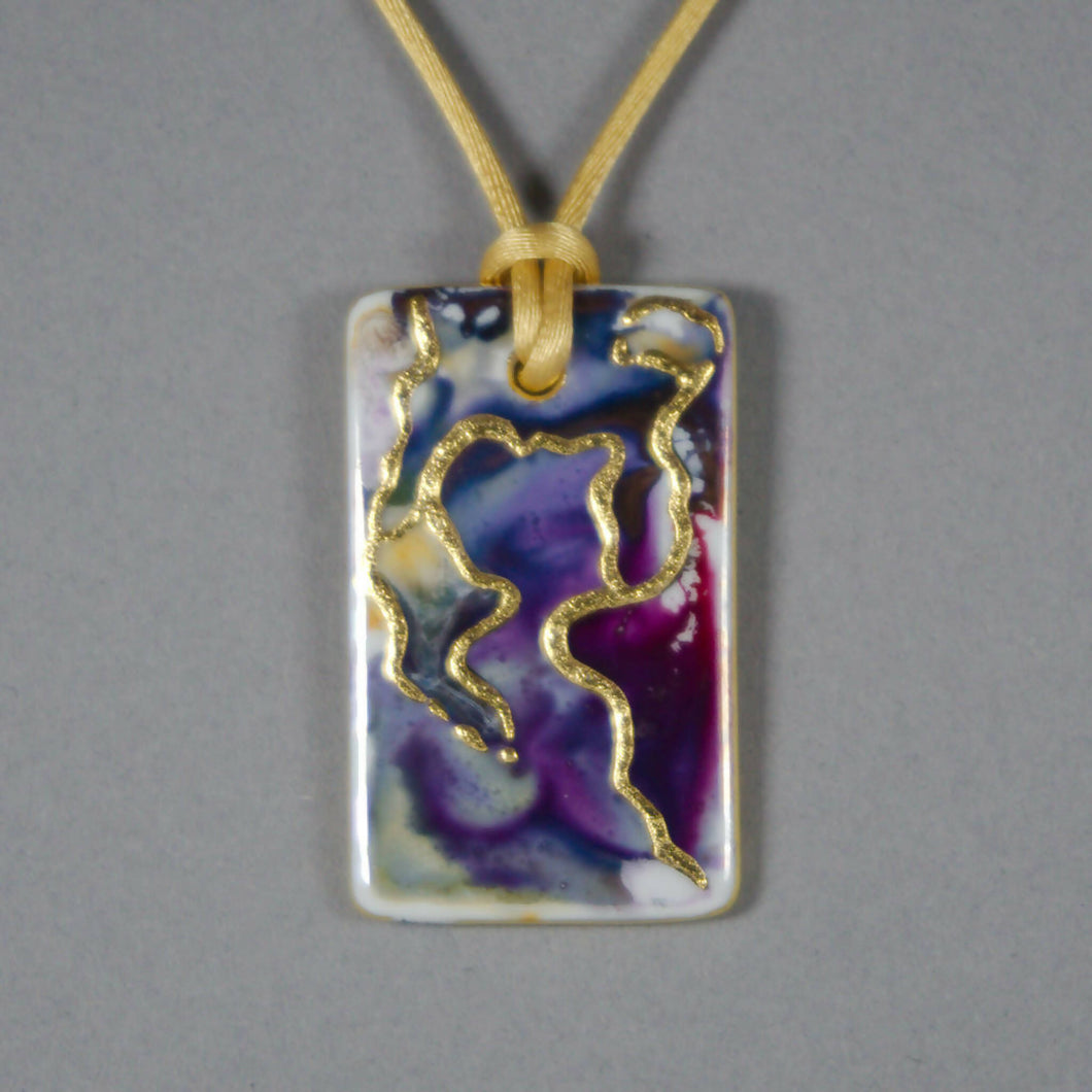 Oblong pendant in carmine and violet